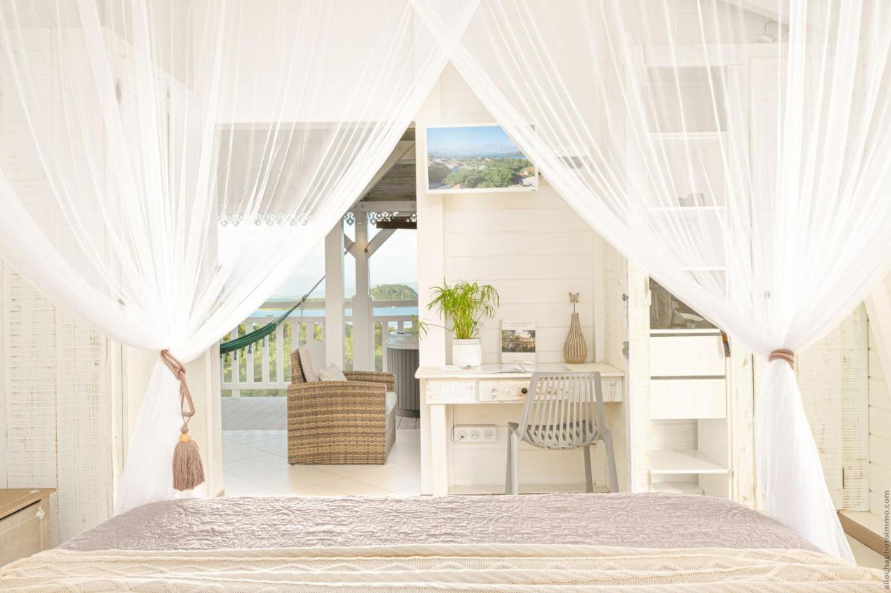 Bungalow Vanille Pacane - Vue Mer Avec Spa Prive Les Trois-Ilets Eksteriør billede