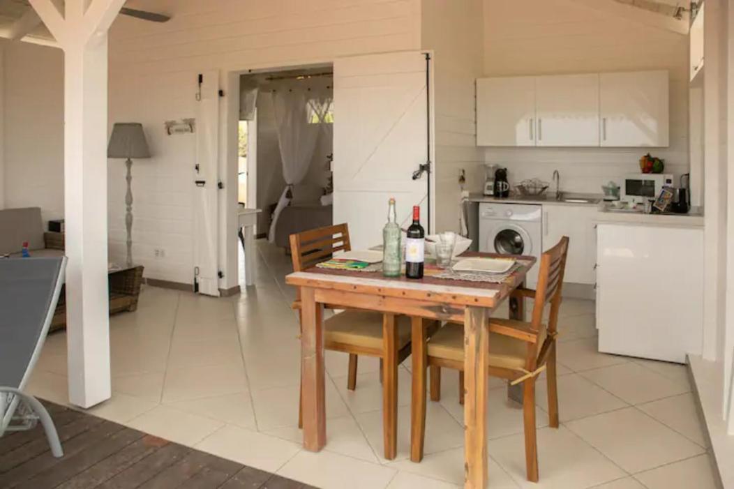 Bungalow Vanille Pacane - Vue Mer Avec Spa Prive Les Trois-Ilets Eksteriør billede