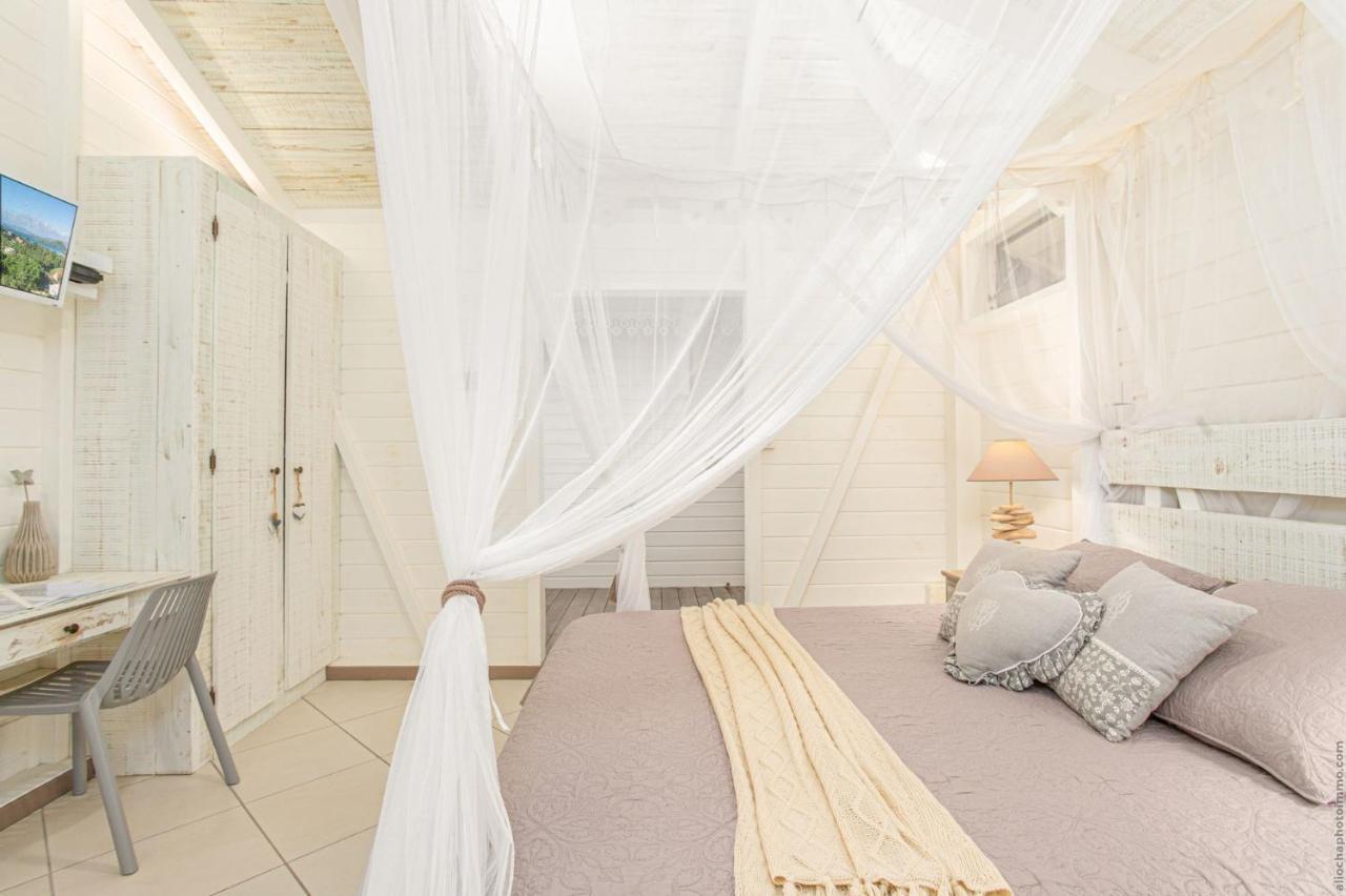 Bungalow Vanille Pacane - Vue Mer Avec Spa Prive Les Trois-Ilets Eksteriør billede
