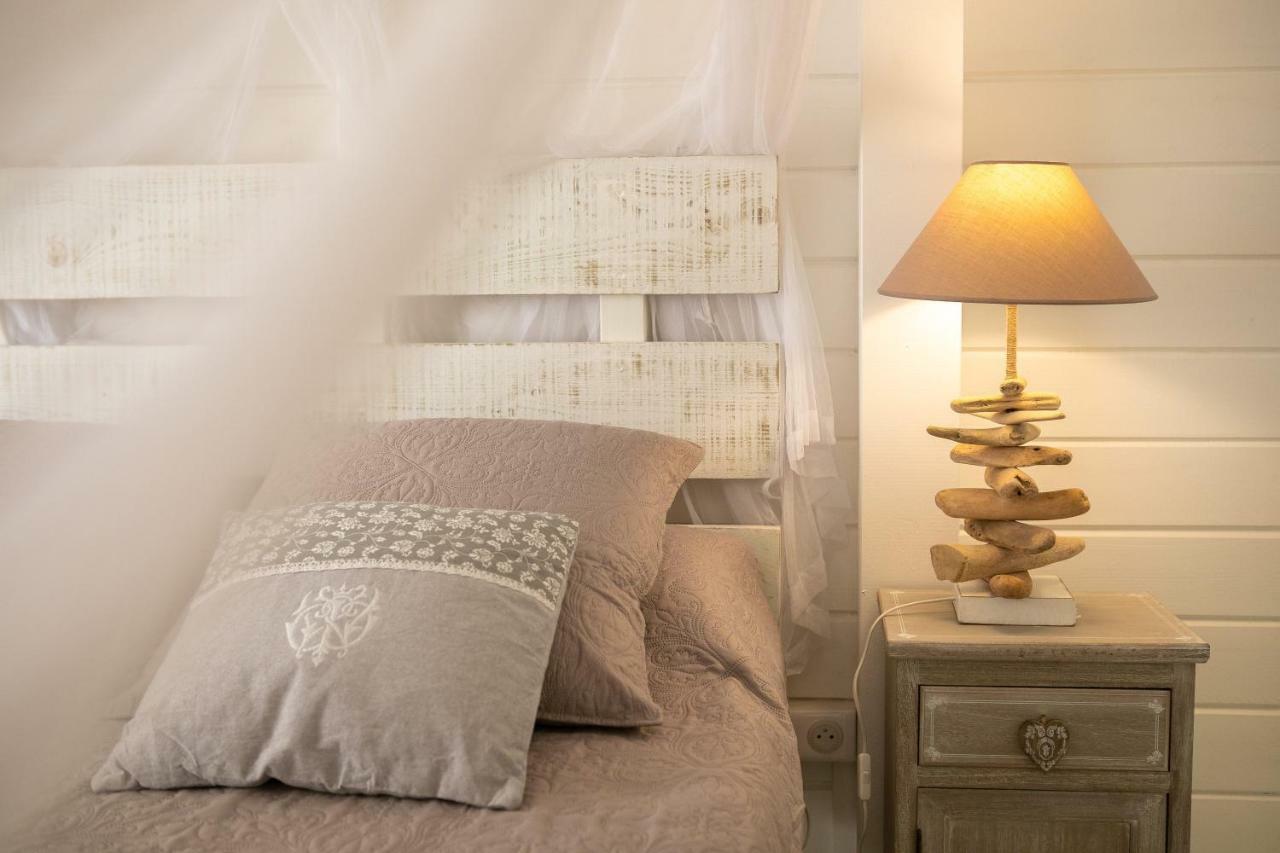 Bungalow Vanille Pacane - Vue Mer Avec Spa Prive Les Trois-Ilets Eksteriør billede